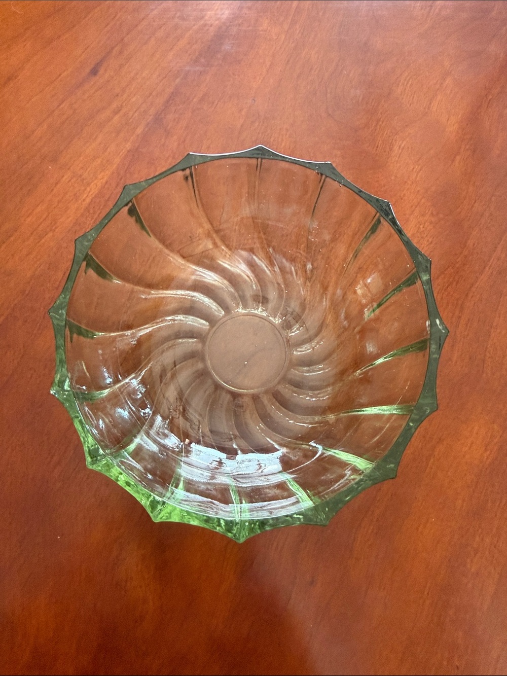 Vintage Clear Glass Swirl Pattern Fruit / Dessert Bowl - 5" Round